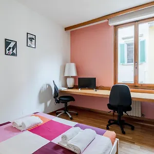 Apartment Santa Croce - Chic Retreat In The Heart Of, Florence